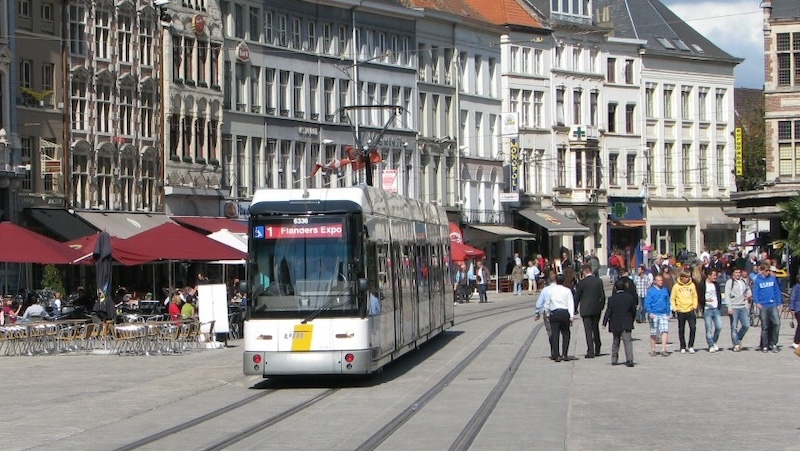 Tramvaj v centru Gentu